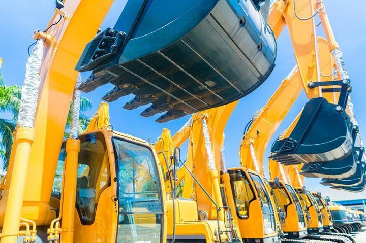 Faites une location de pelle auprès de TOUZET TERRASSEMENT et réalisez vos travaux de déblaiement et d’excavation de toute envergure.